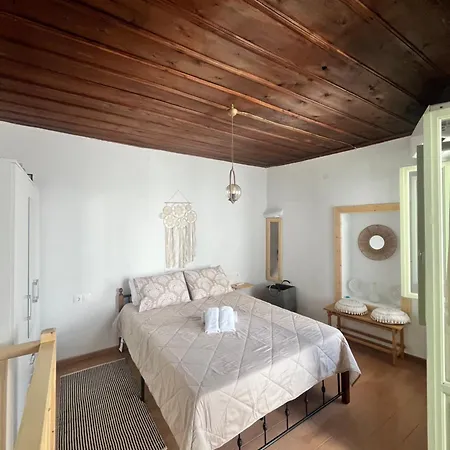 Happiness Skopelos Apartment Glossa